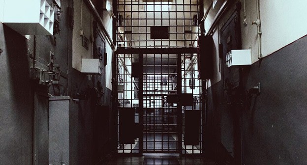 A detention facility. Photo by Yulia Simatova / Yugopolis