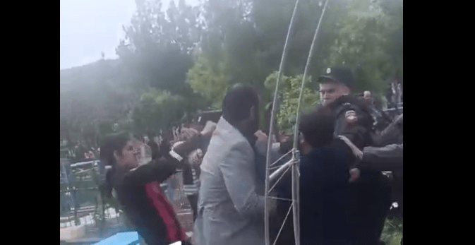 Brawl with law enforcers at a cemetery in Zelenokumsk: still frame from the video of the "Bloknot Stavropol" from April 30, 2025: https://t.me/bloknot_stavropol/33292
Brawl with law enforcers at a cemetery in Zelenokumsk: still frame from the video of the "Bloknot Stavropol" from April 30, 2025: https://t.me/bloknot_stavropol/33292