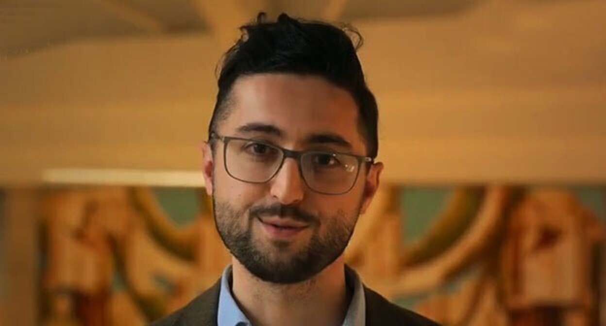 Igbal Abilov: video still: https://www.youtube.com/watch?v=tgK8aBXRZ5M Igbal Abilov: video still: https://www.youtube.com/watch?v=tgK8aBXRZ5M