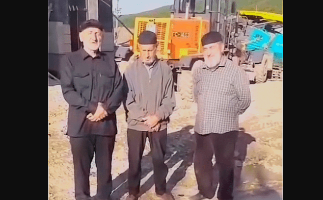Chechens complain about the demolition of a mosque in a Dagestani village. A frame from the video by auh_media from May 10, 2025, https://www.instagram.com/p/DJfLKA9sWTp/ (On March 21, 2022, the Tverskoi Court of Moscow banned the activities in Russia of the Meta Company, owning the Facebook, Instagram, and WhatsApp, in connection with extremist activities.)
