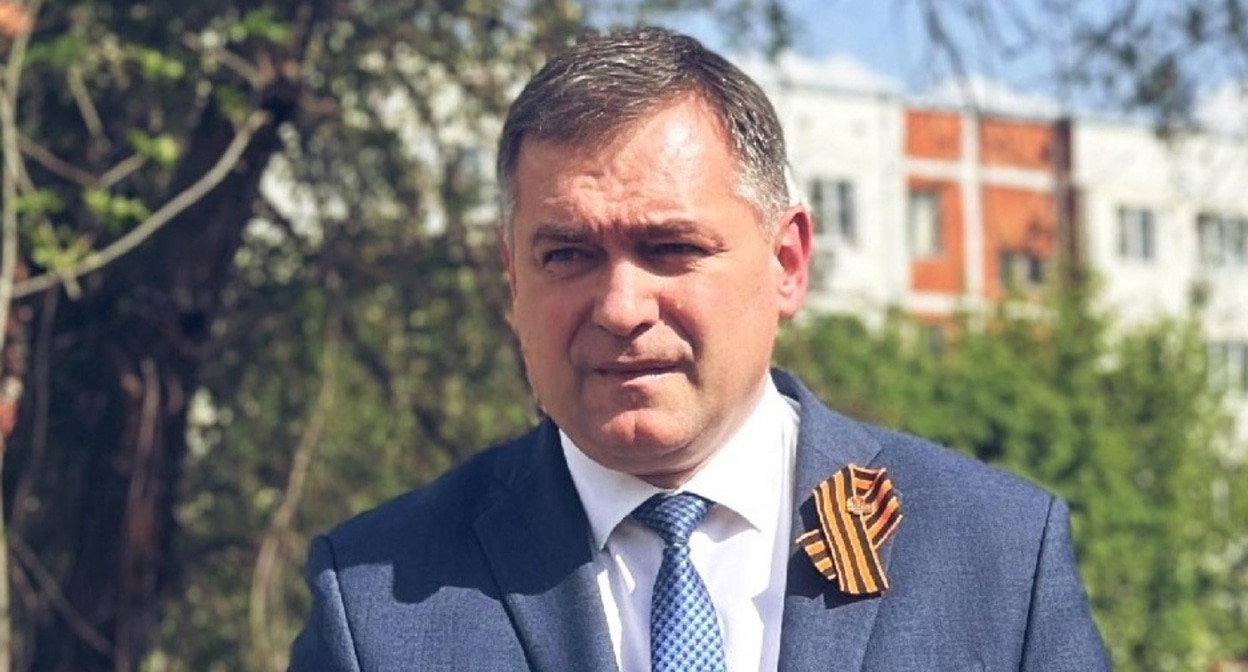 Yuriy Lysenko shortly before his detention, during a "territory inspection" on May 13, 2025. Photo: Press service of the head of the administration / "VKontakte". Yuriy Lysenko shortly before his detention, during a "territory inspection" on May 13, 2025. Photo: Press service of the head of the administration / "VKontakte".