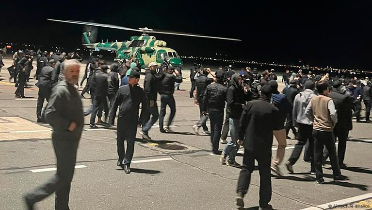 Riots in Makhachkala. October 29, 2024: screenshot https://www.youtube.com/watch?v=1075HOWYZTE Riots in Makhachkala. October 29, 2024: screenshot https://www.youtube.com/watch?v=1075HOWYZTE
