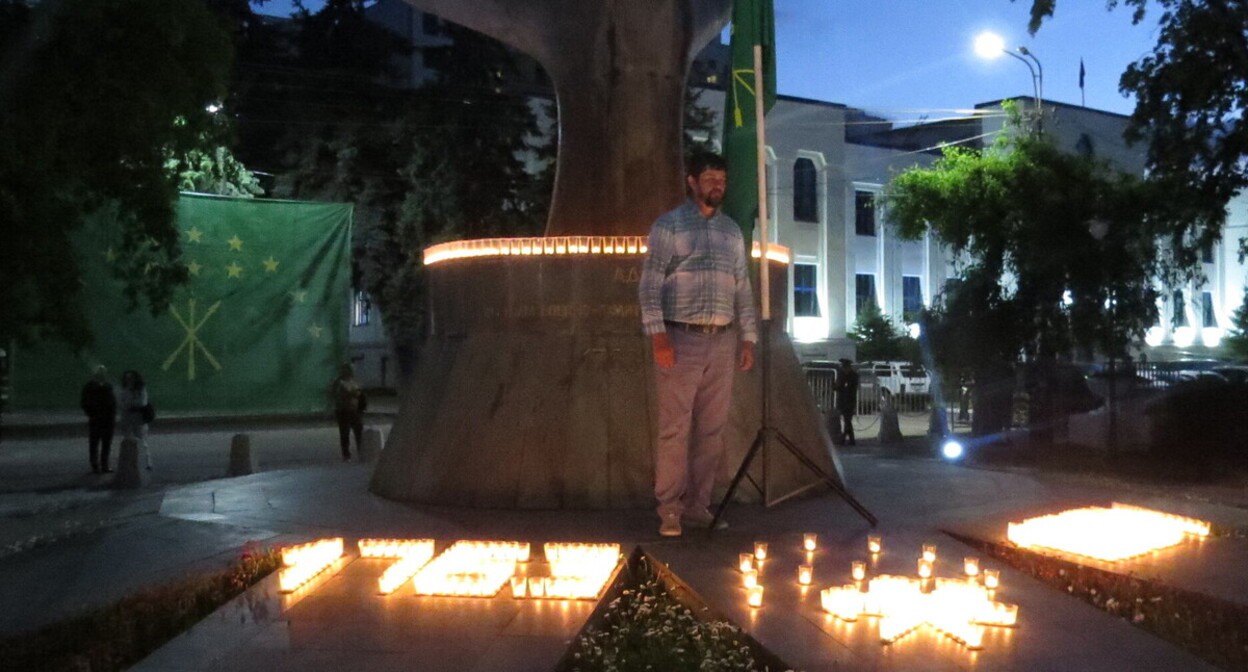 Candles at the memorial, May 20, 2025: photos by the "Caucasian Knot" correspondent. Candles at the memorial, May 20, 2025: photos by the "Caucasian Knot" correspondent.