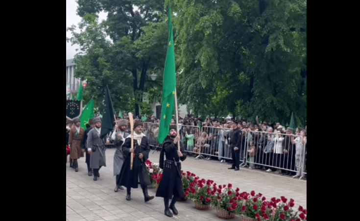 Participants in the procession in Nalchik. A still frame from the video by https://t.me/zapravakbr/3361.