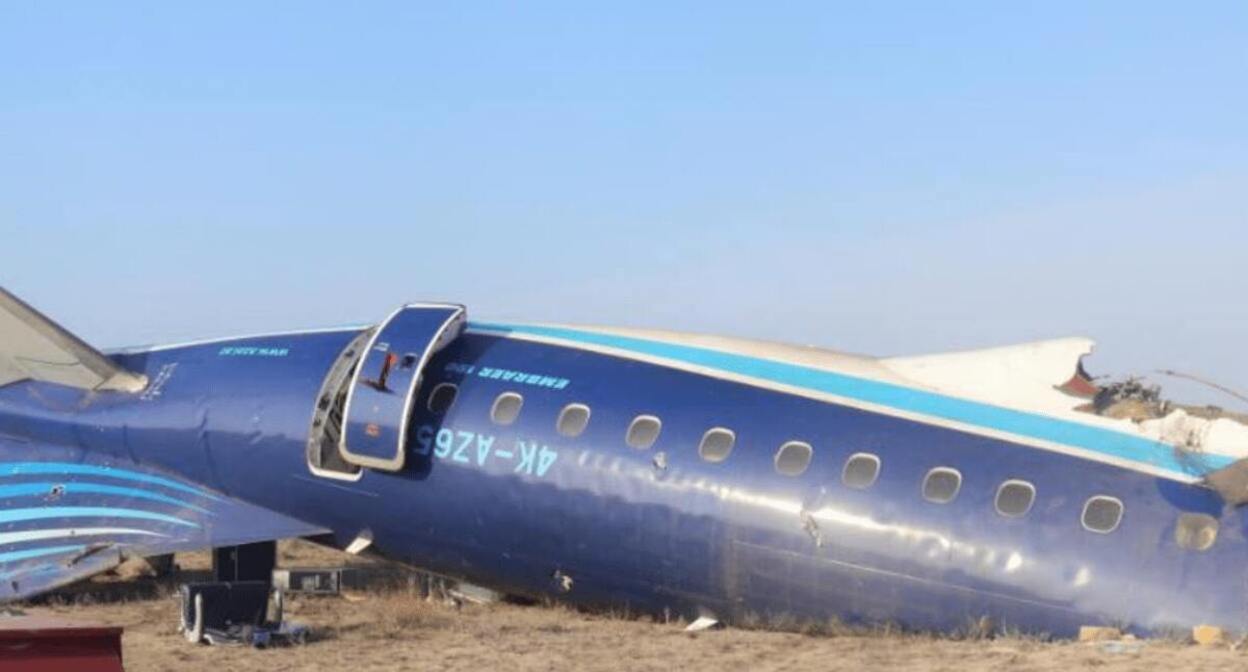 The tail section of the Baku-Grozny plane. Photo from the report of the Ministry of Transport of Kazakhstan. The tail section of the Baku-Grozny plane. Photo from the report of the Ministry of Transport of Kazakhstan.