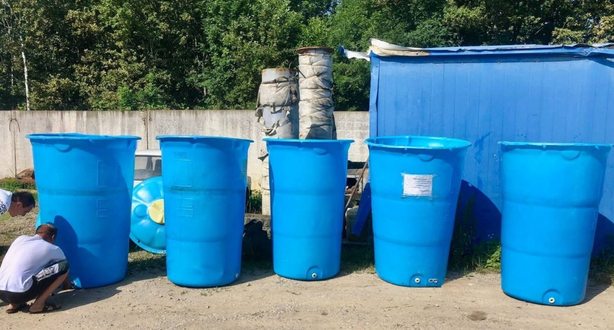 Water distribution tanks in Goryachy Klyuch. Photo from Sergey Belopolsky's Telegram channel https://t.me/sergey_belopolskyi/7378 Water distribution tanks in Goryachy Klyuch. Photo from Sergey Belopolsky's Telegram channel https://t.me/sergey_belopolskyi/7378