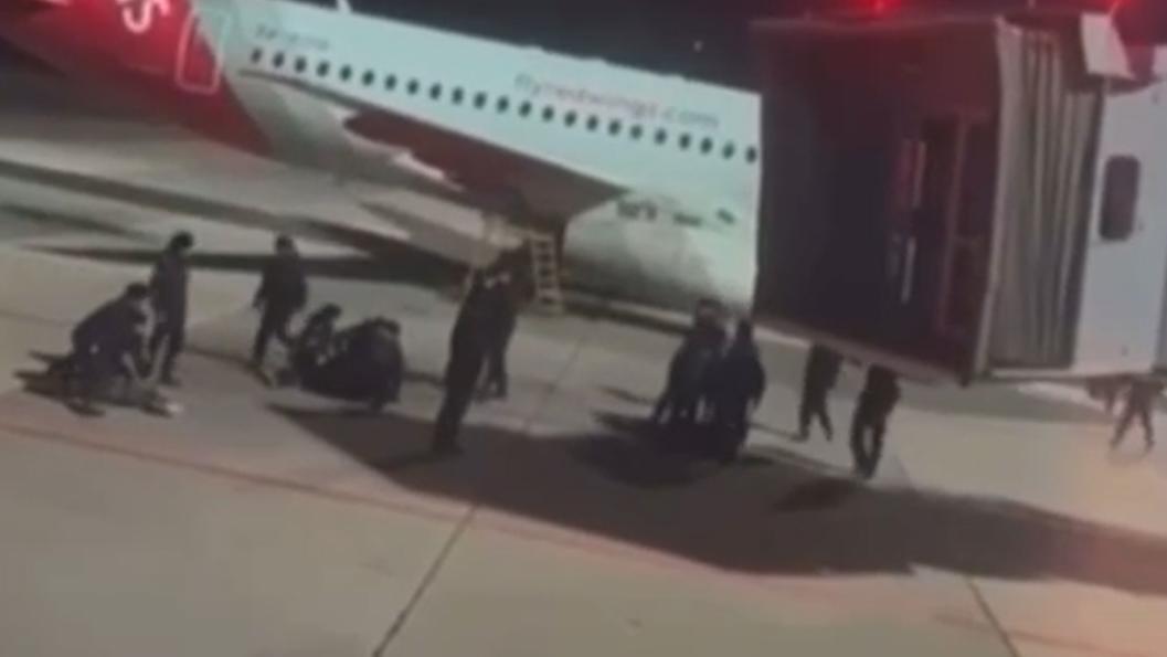 Riots at Makhachkala airport. October 29, 2023. Screenshot of video https://www.rbc.ru/politics/31/10/2023/653eb5399a7947b515dc49e2 Riots at Makhachkala airport. October 29, 2023. Screenshot of video https://www.rbc.ru/politics/31/10/2023/653eb5399a7947b515dc49e2