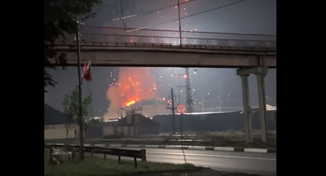 Consequences of a drone attack on a station in the village of Kamenolomny. Video still https://t.me/tutina/9982 Consequences of a drone attack on a station in the village of Kamenolomny. Video still https://t.me/tutina/9982