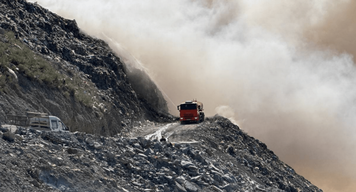 Fire at a landfill in Novorossiysk. Screenshot of a photo from Andrey Kravchenko's Telegram channel from 06.09.25, https://t.me/kravchenko_glava_nvrsk/12848