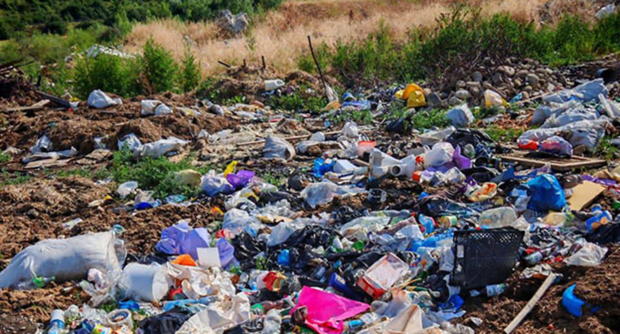 A spontaneous dumpsite in Islamey. September 23, 2025. Photo: https://t.me/prockbr/1036