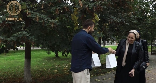 Prizes are presented to participants in a competition announced by Kadyrov. A still from Ramzan Kadyrov's Telegram channel: https://t.me/RKadyrov_95/6083