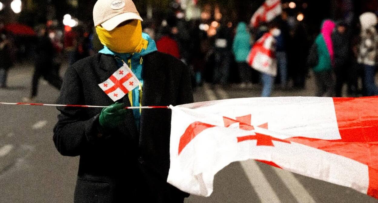 Rustaveli Avenue is blocked by protesters. Photo: Keto Mikadze / Publika