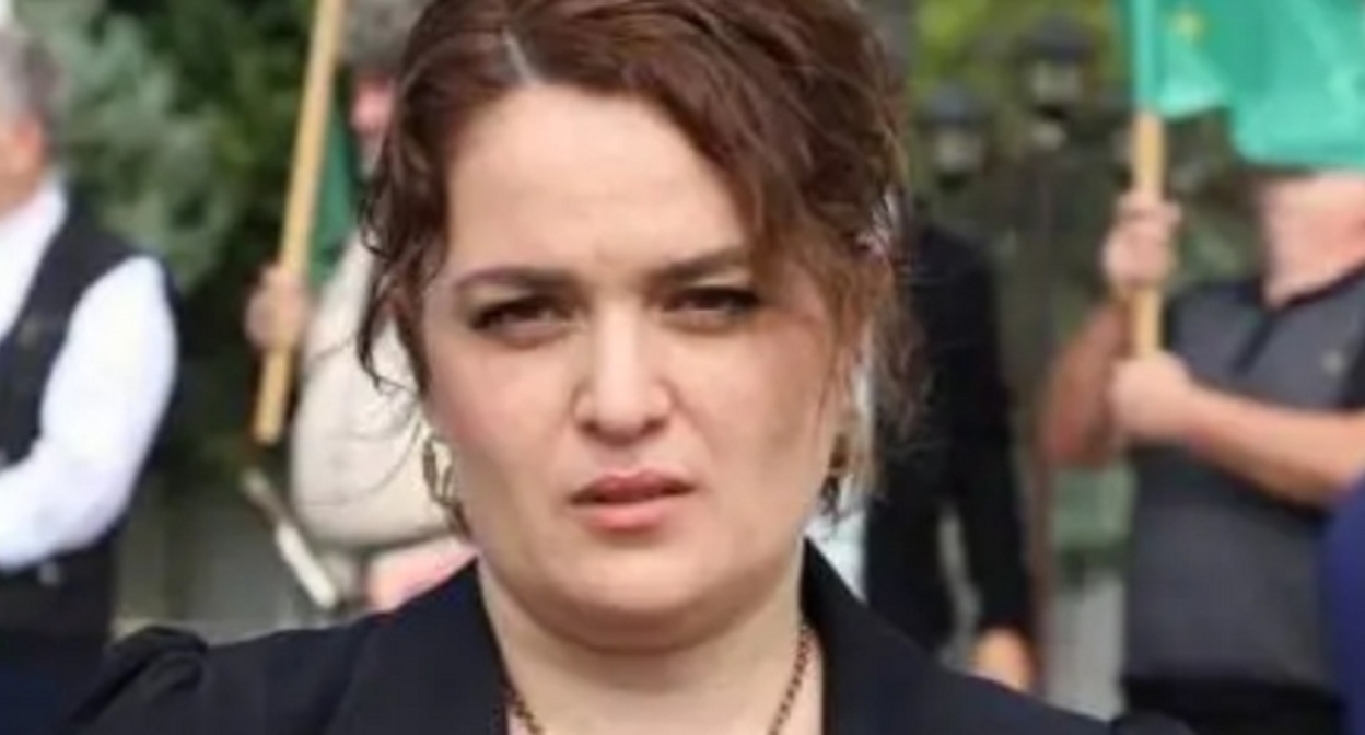 Larisa Tuptsokova. Screenshot from Circassian Media / YouTube