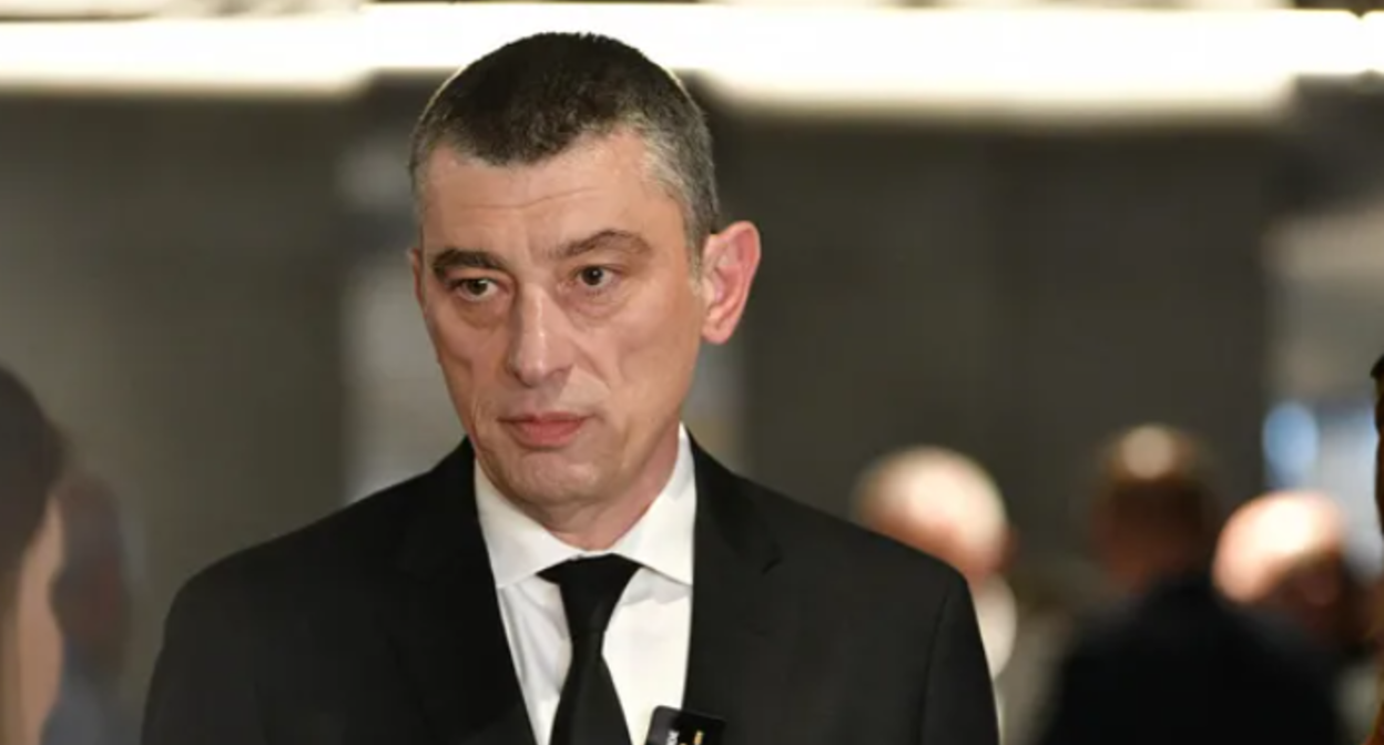 Giorgi Gakharia. Screenshot from Interpressnews photo from November 13, 2025, https://www.interpressnews.ge/ru/article/171796-v-kachestve-mery-presecheniia-po-tn-epizodu-chorchana-georgiiu-gakhariia-zaochno-izbrano-zakliuchenie