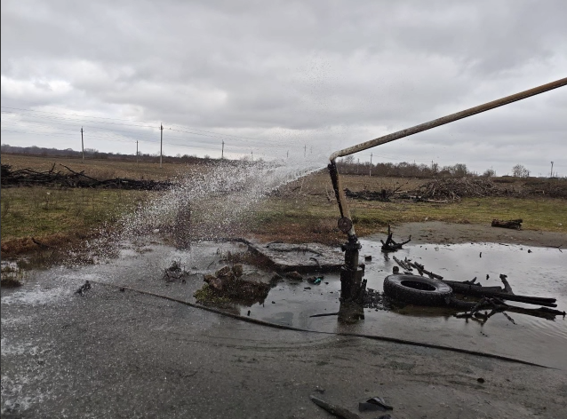 Still image: "A punctured water supply tank in the village of Turumovka, Dagestan." Photo: "Chernovik" 2.0 / Telegram channel