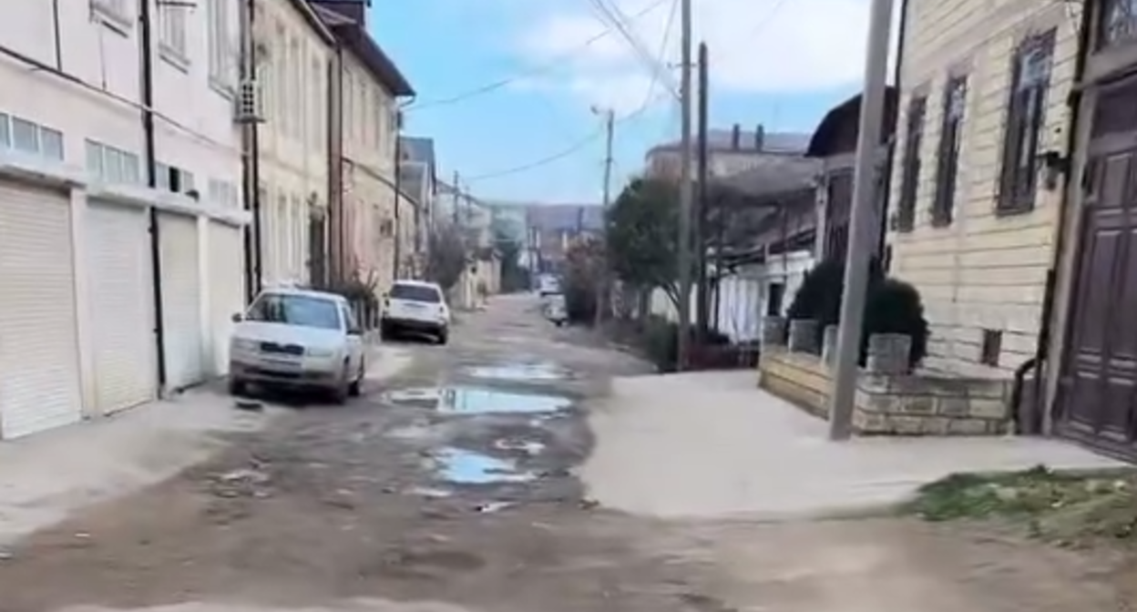 A still of Korkmasova Street in Derbent, which hasn't been repaired for about 70 years. Photo: Pearl of the South / Telegram channel