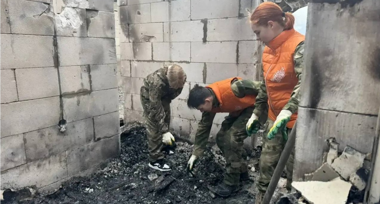 A house damaged by a drone attack. Photo from the Novorossiysk mayor's Telegram channel: https://t.me/kravchenko_glava_nvrsk/14665