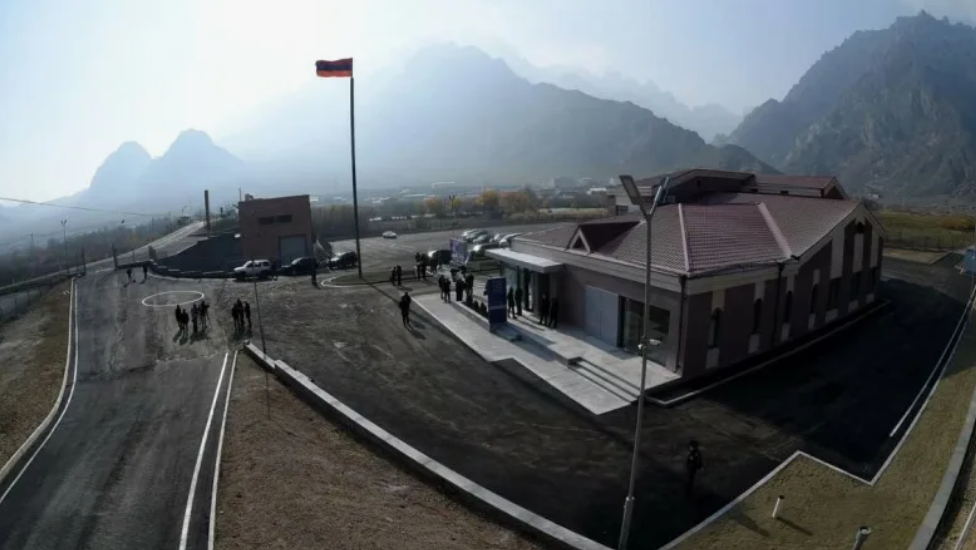 Agarak checkpoint. Screenshot from bm.ge? https://bm.ge/ru/news/armeniia-polnostiu-vziala-pod-kontrol-pogranicnyi-punkt-agarak-na-granice-s-iranom