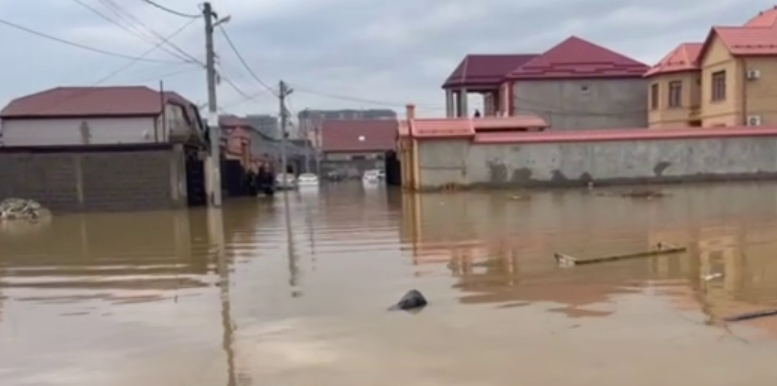 One of the flooded streets in Makhachkala. Still from a video by the Russian State Television and Radio Broadcasting Company "Dagestan" from March 29, 2026, https://t.me/RGVKDAGESTAN/43768. One of the flooded streets in Makhachkala. Still from a video by the Russian State Television and Radio Broadcasting Company "Dagestan" from March 29, 2026, https://t.me/RGVKDAGESTAN/43768.