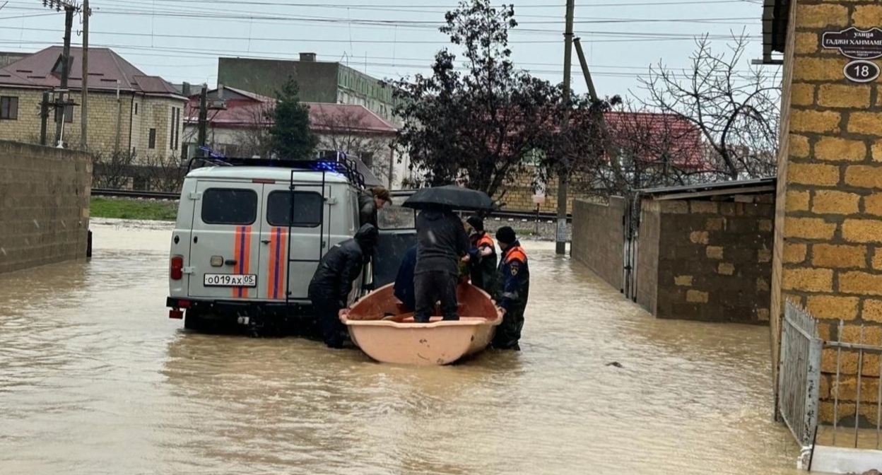 Flooding in the Derbent District. April 5, 2026. Photo by the Derbent District Administration https://t.me/derbentskiyrayon_official/21832