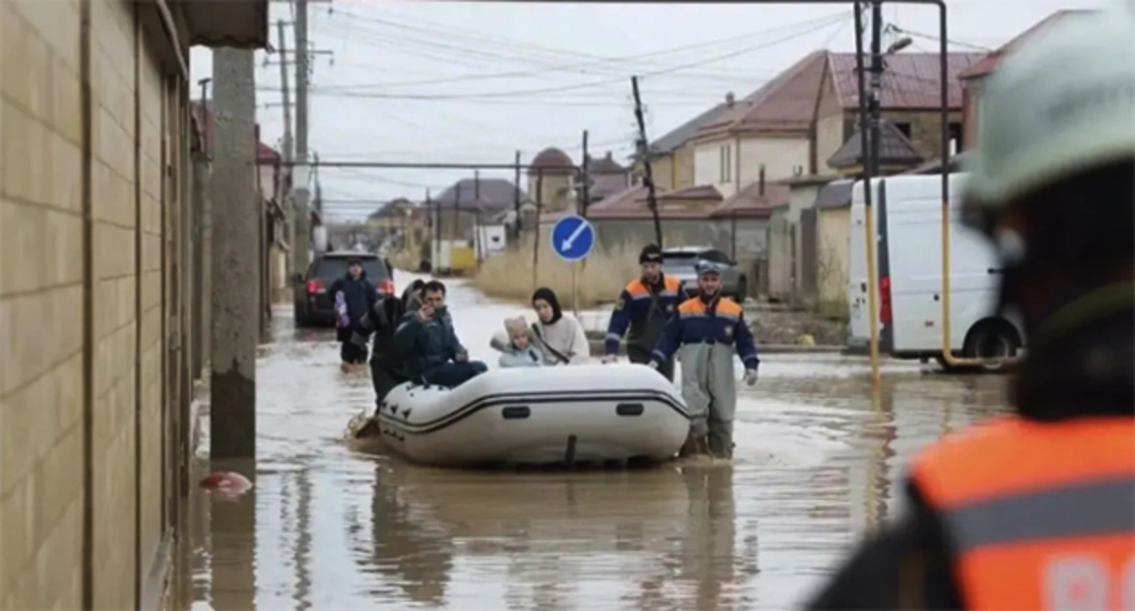 Flooding in Dagestan. Photo: Dagestan headquarters of "WeAreTogether" Flooding in Dagestan. Photo: Dagestan headquarters of "WeAreTogether"