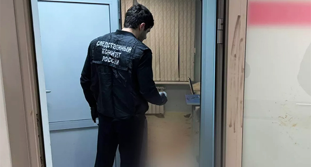 The Russian Investigative Committee's work at the scene of the attack on a medical worker in Makhachkala. Photo: Investigative Committee of the Russian Federation for the Republic of Dagestan/Teegram
