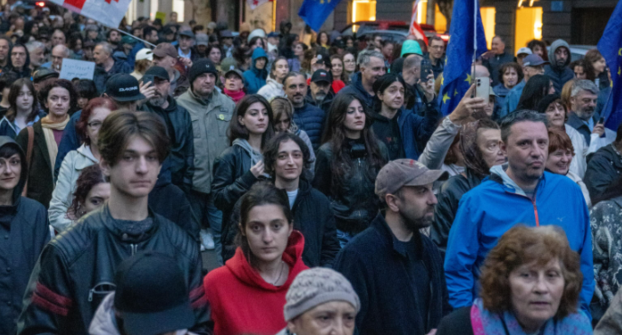 Participants in the march in Tbilisi. Screenshot from Publika photo from May 16, 2026, https://www.facebook.com/photo?fbid=1759768858755990&set=pcb.1759768995422643 (Meta, the company that owns the social network, is banned in Russia).