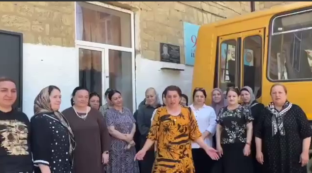A still from a video message from the staff of the Krasnoarmeysky school in Dagestan. Photo: Dagestan Headquarters / Telegram channel A still from a video message from the staff of the Krasnoarmeysky school in Dagestan. Photo: Dagestan Headquarters / Telegram channel