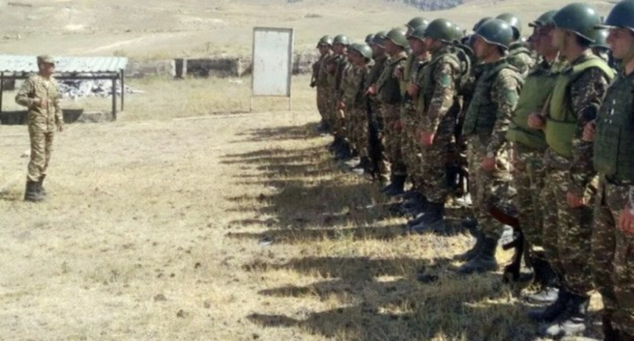 Military training in Armenia. Photo: Press Service of the Armenian Ministry of Defense.