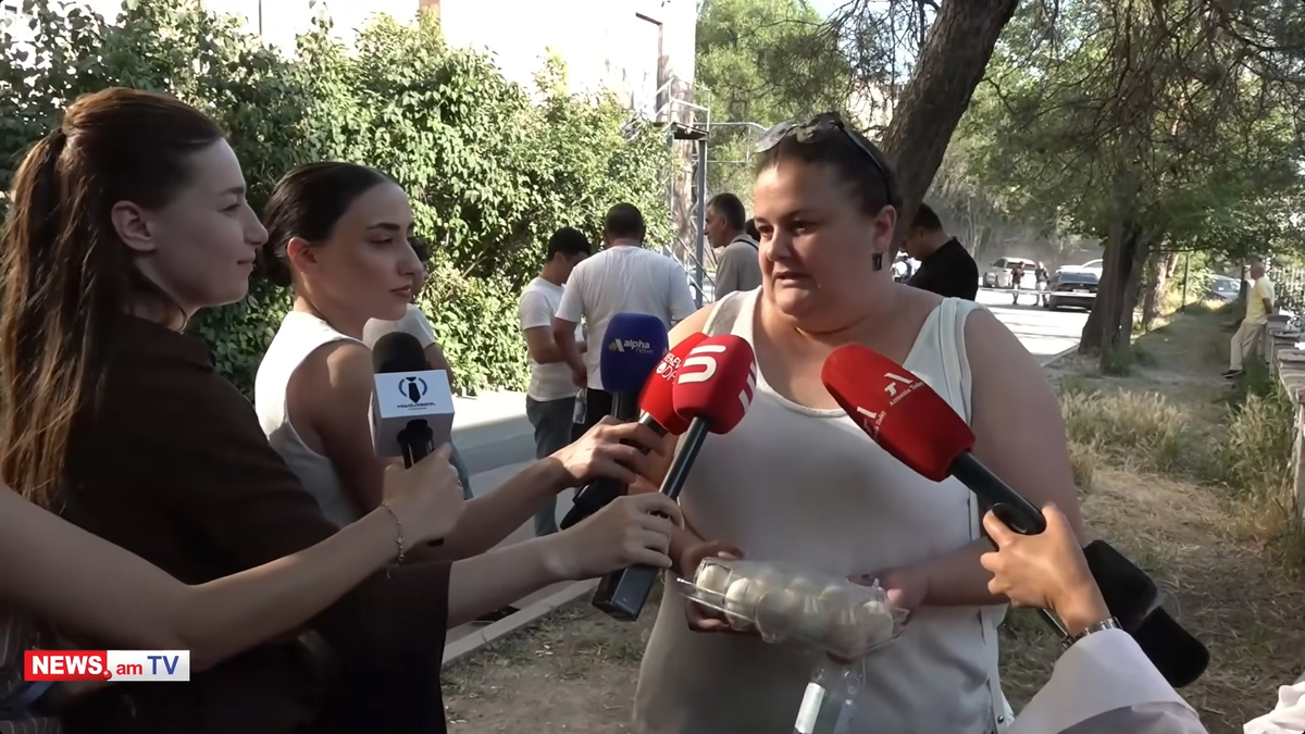 Karabakh displaced persons at a protest in Yerevan. Still from video: https://www.youtube.com/watch?v=d1nUZVOENKE&t=224s