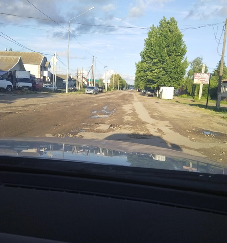 A shot of the broken roads in the settlement "Krasny Yar" in the Volgograd region. Photo: V1.ru. / https://v1.ru/text/transport/2026/07/01/76509075/ A shot of the broken roads in the settlement "Krasny Yar" in the Volgograd region. Photo: V1.ru. / https://v1.ru/text/transport/2026/07/01/76509075/