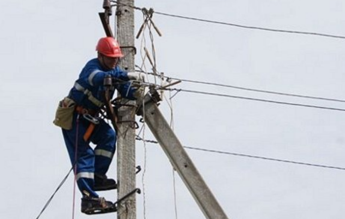 Repair of the transmission line. Screenshot from the Telegram channel of the press service of the Akhtyn district administration dated 12.07.26, https://t.me/pressa_akhty/25099.