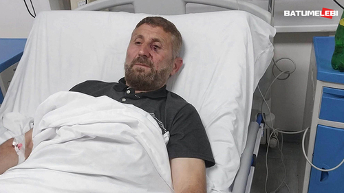 In Akhaltsikhe, in the yard of his father's house, the imam of the local mosque, Shevket Dvalidze, was beaten. Photo: Batumelebi / https://batumelebi.netgazeti.ge/news/629810/