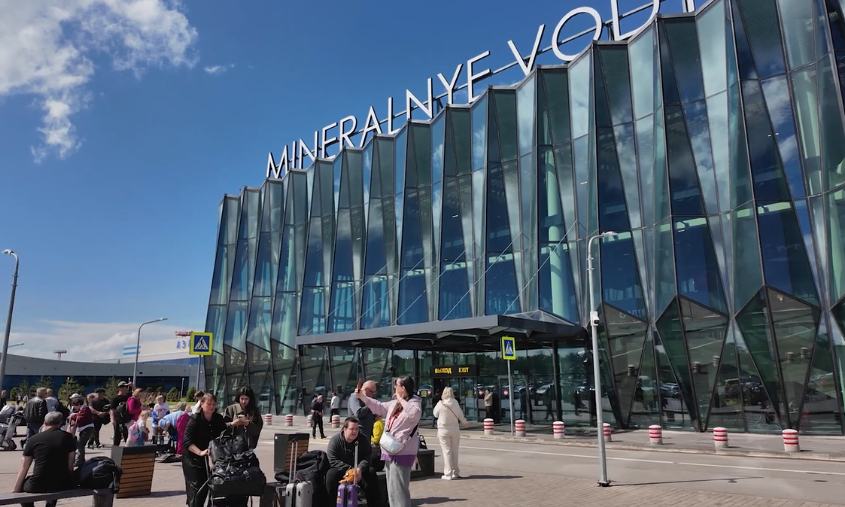 Mineralnye Vody Airport, where Valery Khatazhukov faced a check. A still from a video from the airport card on the "Yandex.Maps" service.