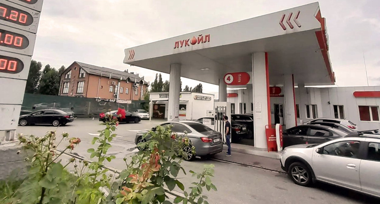 Gas station in Nalchik. Photo "Caucasian Knot" Gas station in Nalchik. Photo "Caucasian Knot"