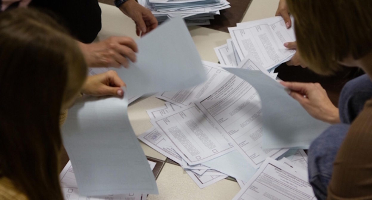 Ballots. Photo: Elena Sineok, "Yuga.ru" Ballots. Photo: Elena Sineok, "Yuga.ru"