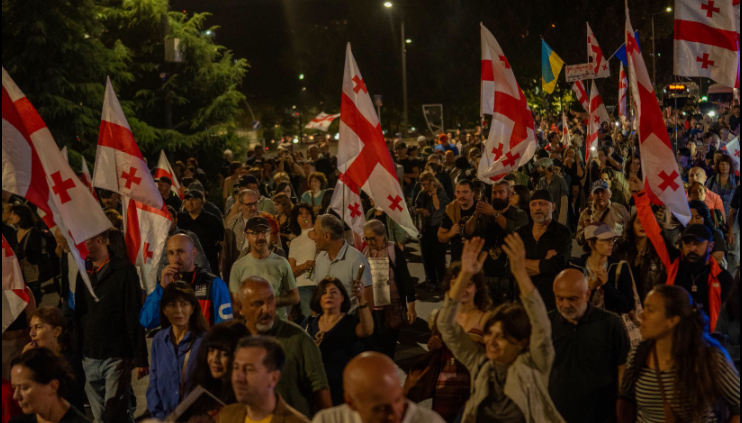March in Tbilisi. Screenshot from Publika photo dated 26.09.26, https://www.facebook.com/photo/?fbid=1881655053234036&set=pcb.1881655233234018 (the activities of the Meta company, which owns the social network, are banned in Russia).