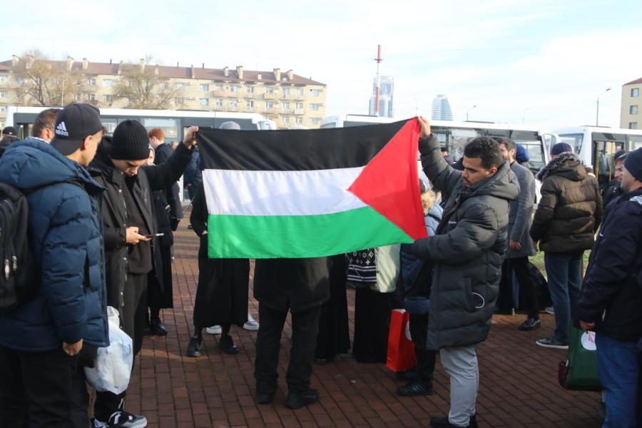 Refugees from Palestine. Photo: Grozny-Inform https://www.grozny-inform.ru/news/society/157546/