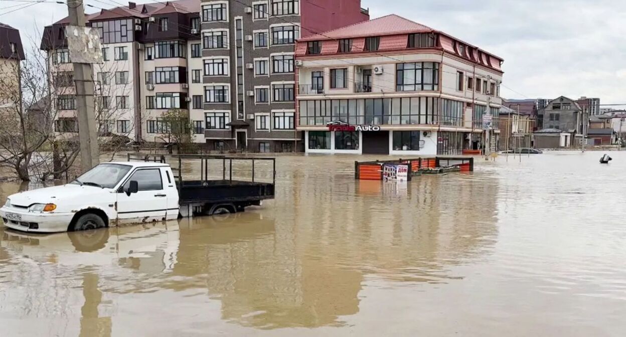 Flooding in Makhachkala. Frame from the story of "Channel One".