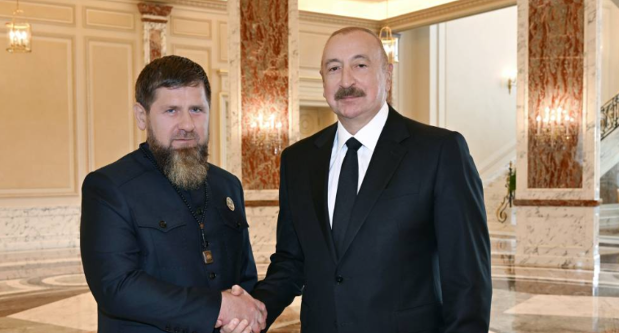 Ramzan Kadyrov (left) and Ilham Aliyev. Screenshot from photo dated 10.10.26, https://president.az/ru/articles/view/73828