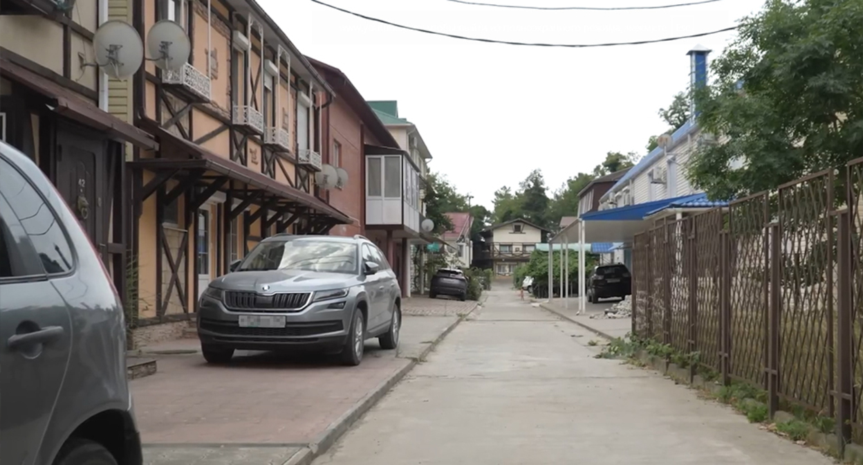 Village "Burevestnik". Frame from the video https://www.youtube.com/watch?v=zR9ZYY7dIsI